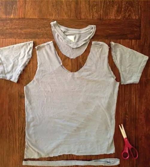 旧T恤改造新风尚,小巷时尚再生艺术探索