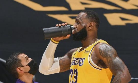 詹姆斯创造的记录最新,与自然美景的奇妙之旅