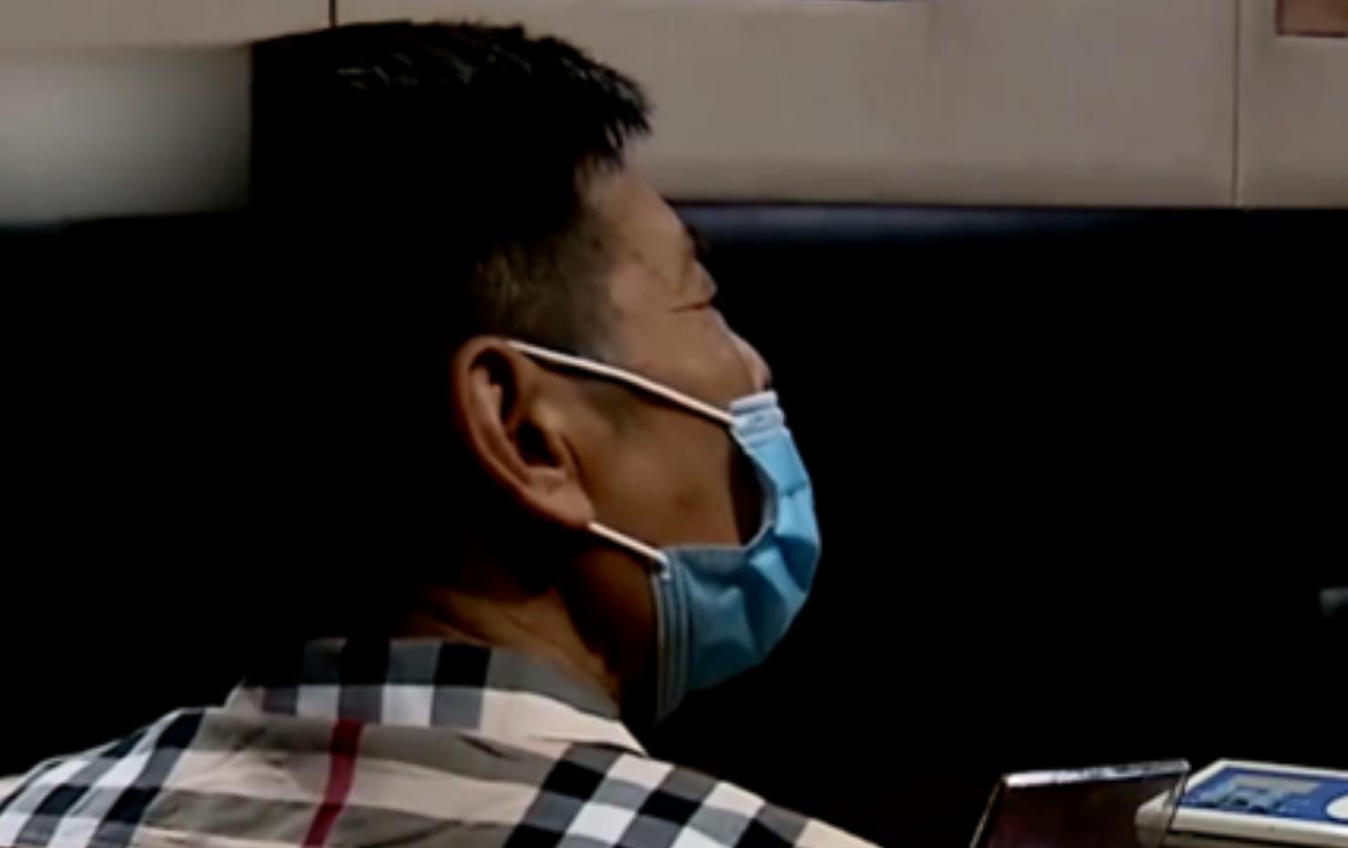 议论纷纷 第4页