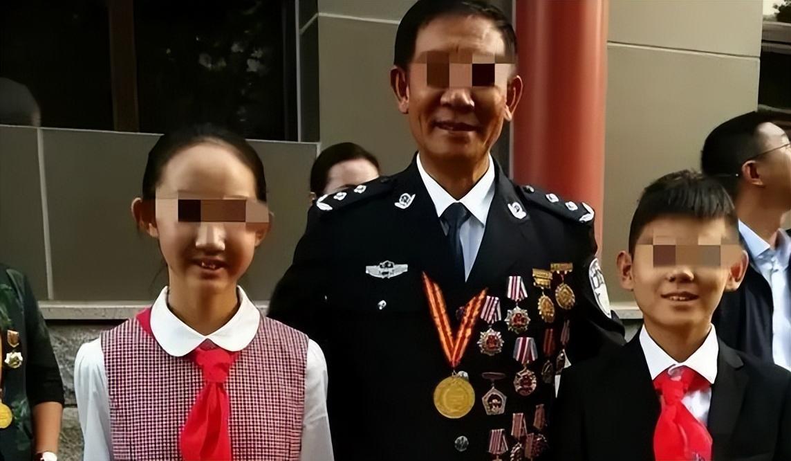 缉毒卧底电视剧，一场探索自然美景的旅行，寻找内心的平静与喜悦