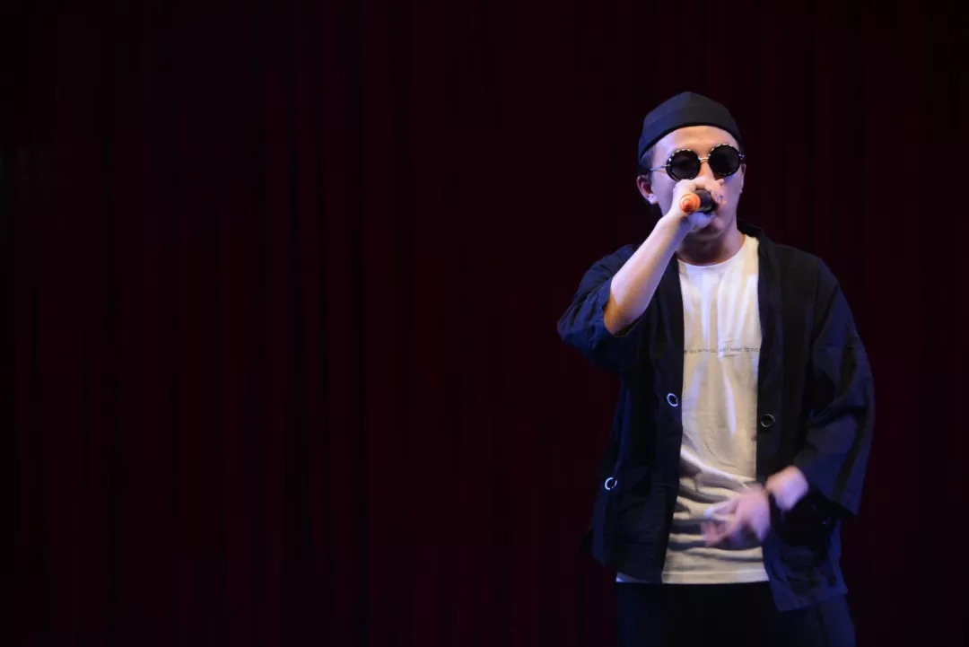 2025歌手排行榜揭晓，自然之声引领潮流，一起踏上寻找内心平静的旅程