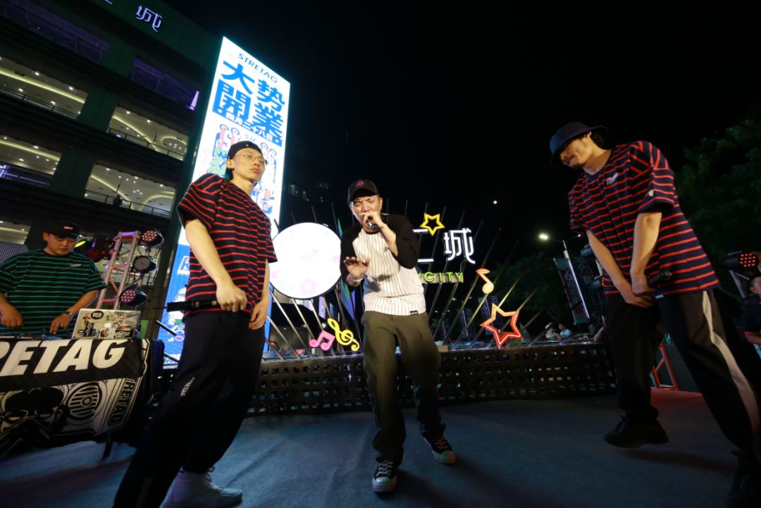 最新街唱，点燃城市音乐激情！