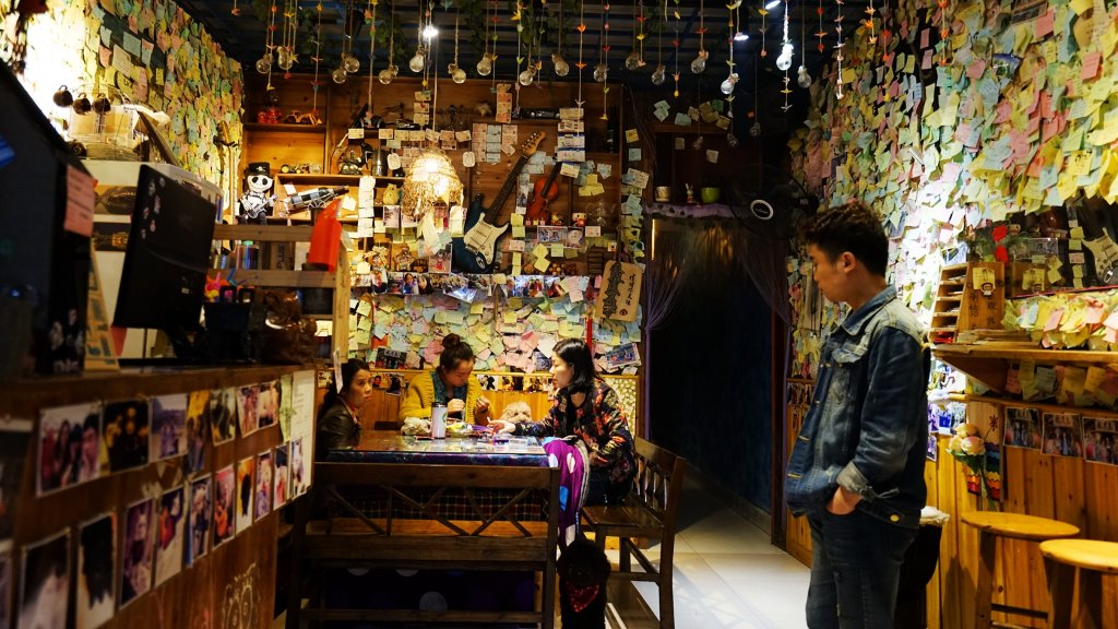 最新家教机，小巷中的隐藏宝藏，探索特色小店的奇妙之旅